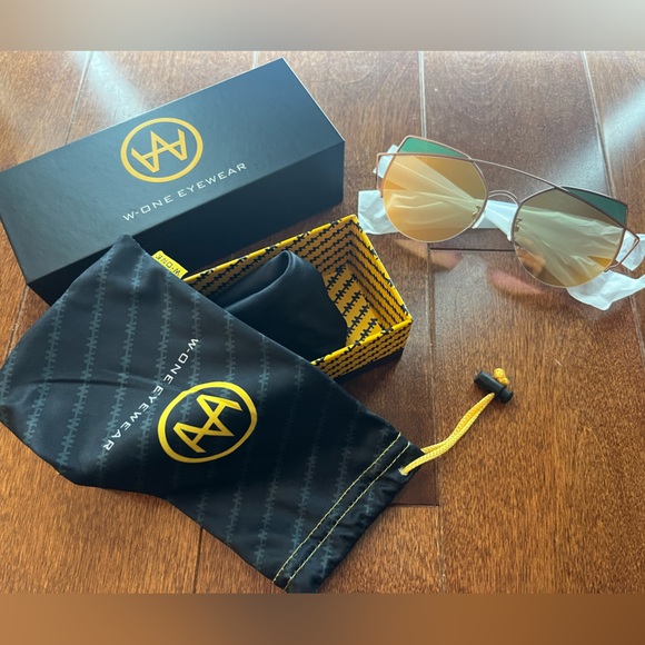 W-ONE EYEWEAR sunglasses - Picture 2 of 5